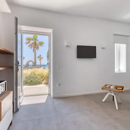 Elia Mykonos Ελιά